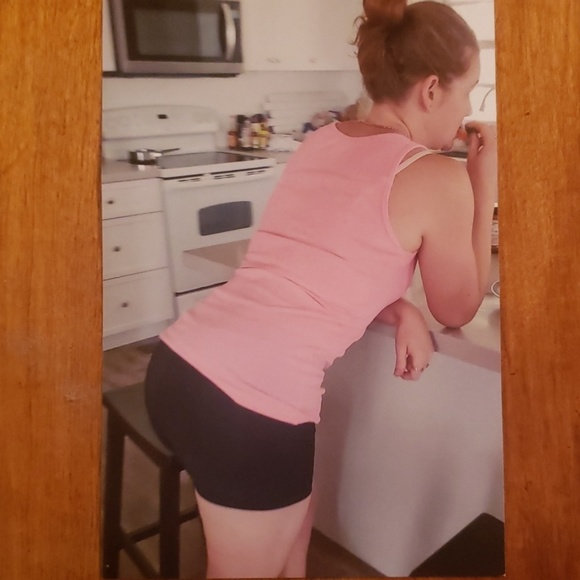 Meet your Posher, Red - Picture 2 of 3